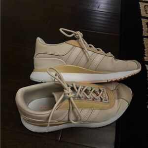 Women’s Adidas Sneakers